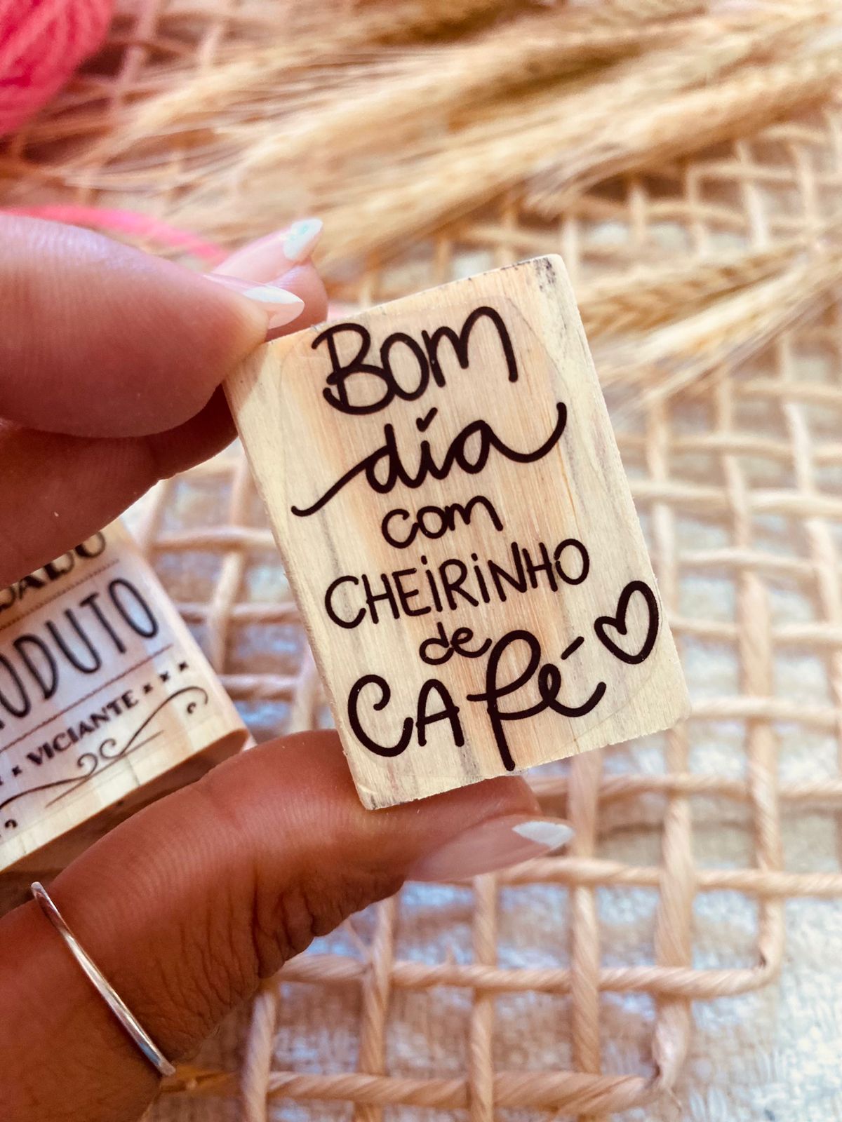 Carimbo Bom Dia Com Cheirinho De Café 4cm - GACEP Carimbos Personalizados