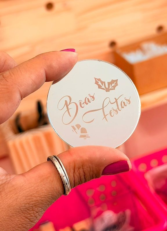 Medalha "Boas Festas" Luxo Para Bolo 5cm