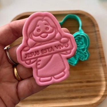 Cortador de Biscoito + Marcador Jesus Está Vivo